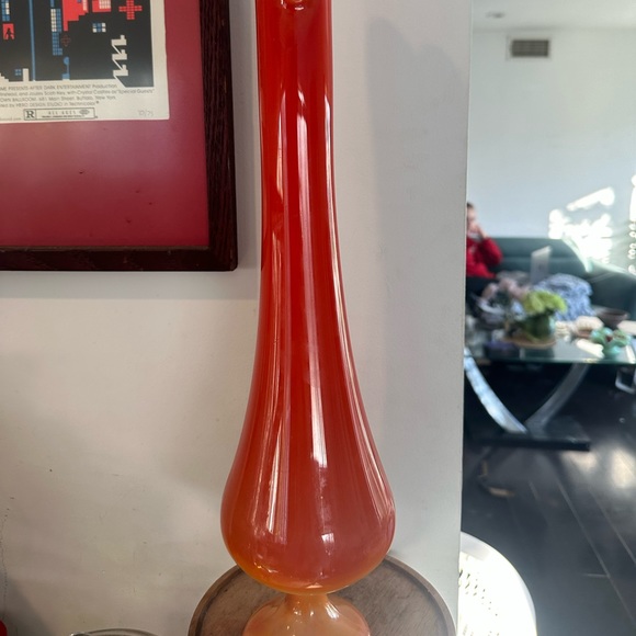 SOLD: Swung Vase L.E. Smith Bittersweet Pedestal Orange & yellow ribbed - Picture 3 of 3